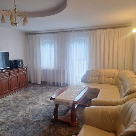 Hotel W Dobieszkowie Strykow Ngoại thất bức ảnh